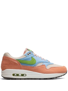 Nike: Светлые кроссовки  Air Max 1