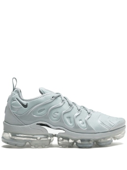 Nike: Серые кроссовки  Air Vapormax Plus