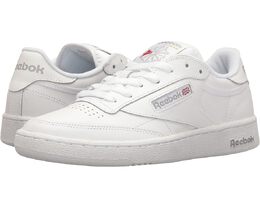 Reebok: Белые кроссовки  Club C 85