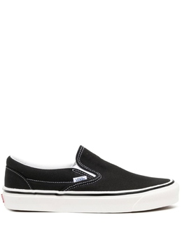 Vans: Чёрные мокасины  Classic Slip On