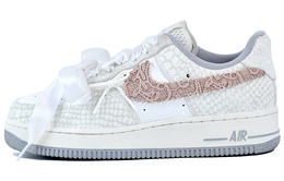 Nike: Белые кроссовки  Air Force 1