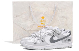 Nike: Светлые кроссовки  Dunk