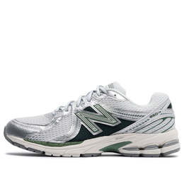New Balance: Зелёные кроссовки 