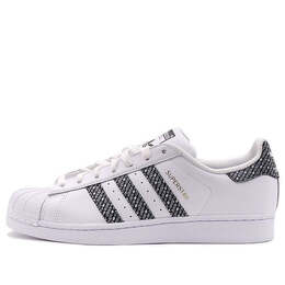Adidas: Белые кроссовки 