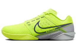Nike: Зелёные кроссовки 