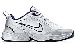 Nike: Белые кроссовки  Air Monarch IV
