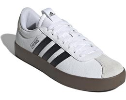 Adidas: Белые кроссовки 