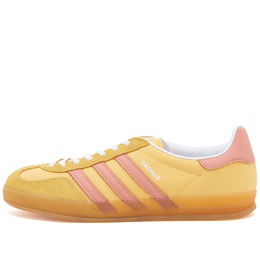 Adidas: Белые кроссовки  Gazelle Indoor