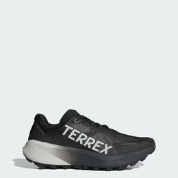 Adidas: Чёрные кроссовки  Terrex