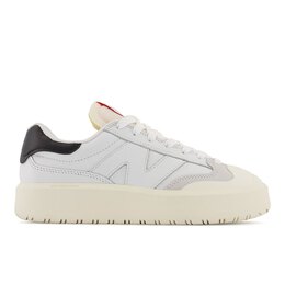 New Balance: Белые кроссовки 