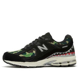 New Balance: Чёрные кроссовки  2002R