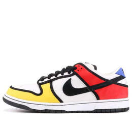 Nike: Оранжевые кроссовки  SB Dunk Low Pro