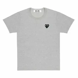 Comme des Garcons PLAY: Чёрная футболка  Heart