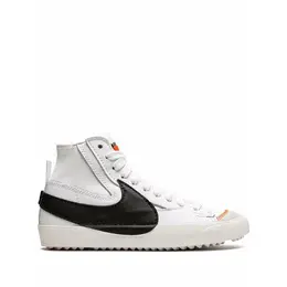 NIKE: Серебристые кеды  Blazer Mid 77