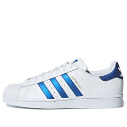 Adidas: Белые кроссовки 