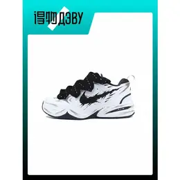 NIKE: Серые кроссовки  Air Monarch