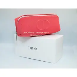 Dior: Косметичка 