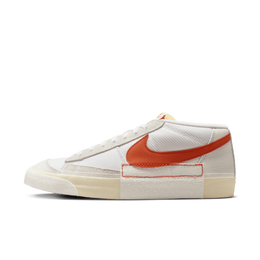 Nike: Белые кроссовки  Blazer Low