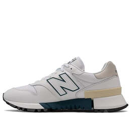 New Balance: Серые кроссовки  1300