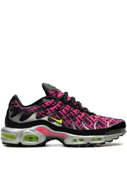 Nike: Розовые кроссовки  Air Max Plus