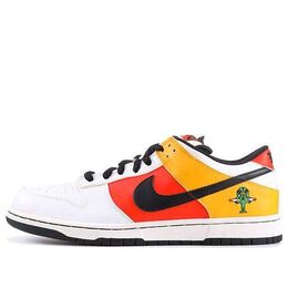 Nike: Оранжевые кроссовки  SB Dunk Low Pro