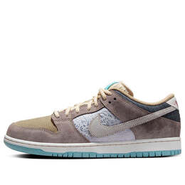 Nike: Коричневые кроссовки  SB Dunk Low