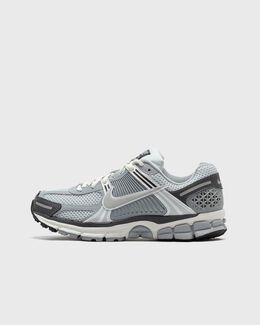 Nike: Серебристые кроссовки  Pure Platinum