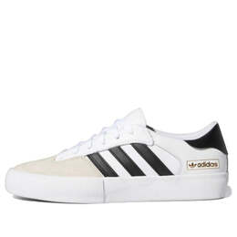 Adidas: Белые кроссовки 