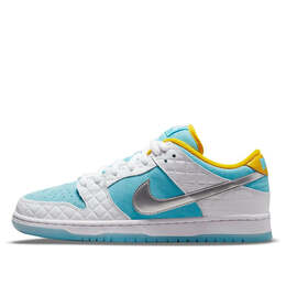 Nike: Белые кроссовки  SB Dunk Low