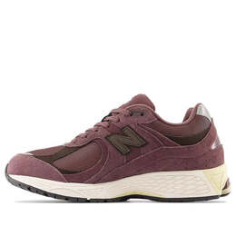 New Balance: Красные кроссовки 