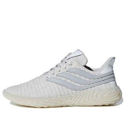 Adidas: Серые кроссовки 