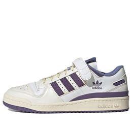 Adidas: Белые кроссовки 