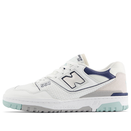 New Balance: Белые кроссовки  550