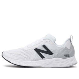 New Balance: Белые кроссовки 