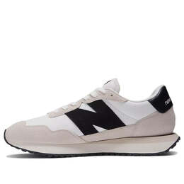 New Balance: Бежевые кроссовки  237