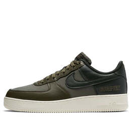 Nike: Зелёные кроссовки  Air Force 1