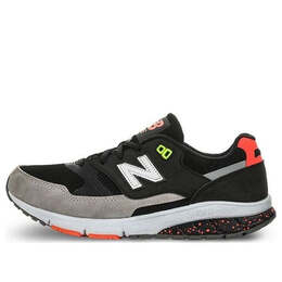 New Balance: Чёрные кроссовки  530