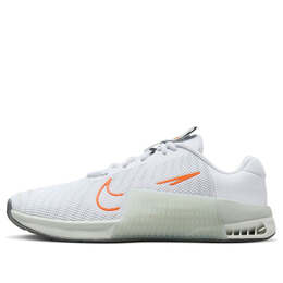 Nike: Белые кроссовки 