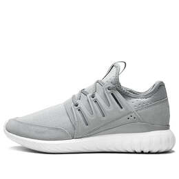 Adidas: Серые кроссовки 