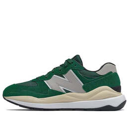 New Balance: Зелёные кроссовки  57/40