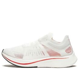 Nike: Белые кроссовки  Zoom Fly SP