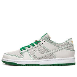 Nike: Серые кроссовки  SB Dunk Low