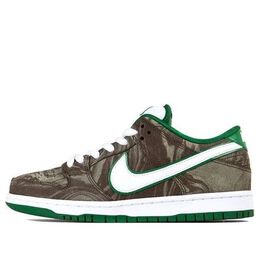 Nike: Коричневые кроссовки  Dunk Low PRM