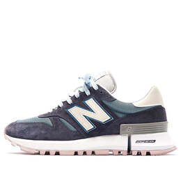 New Balance: Синие кроссовки  1300