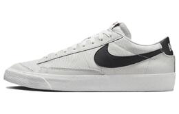 Nike: Светлые кроссовки  Blazer Low 77