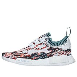 Adidas: Белые кроссовки  NMD_R1 Primeknit