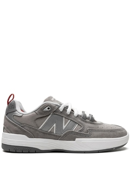 New Balance: Серые кроссовки 