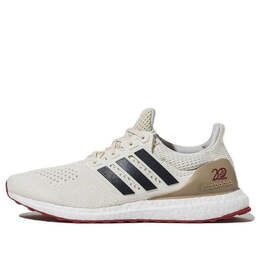 Adidas: Белые кроссовки 