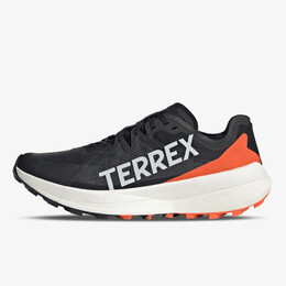 Adidas: Чёрные кроссовки  Terrex