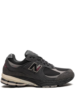 New Balance: Чёрные кроссовки  2002R